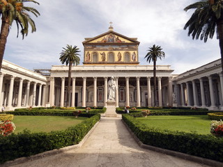 Fototapeta na wymiar basilica di san paolo fuori le mura,roma,lazio,italia.