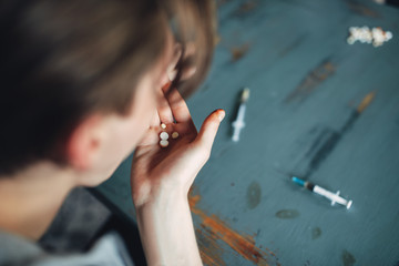 Male junkie accept grugs