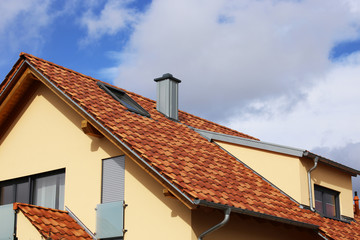 Ziegeldach im mediterranen Stil