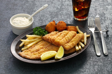 southern fried fish plate, american cuisine