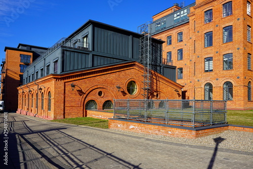 A Combination Of Tradition And Modernity Residential And - 