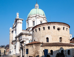 Fototapeta na wymiar Duomo Vecchio and Duomo Nuovo in Brescia city