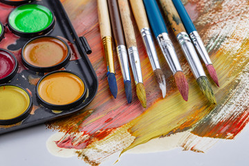 Fototapeta premium Paint brushes and paints for drawing.