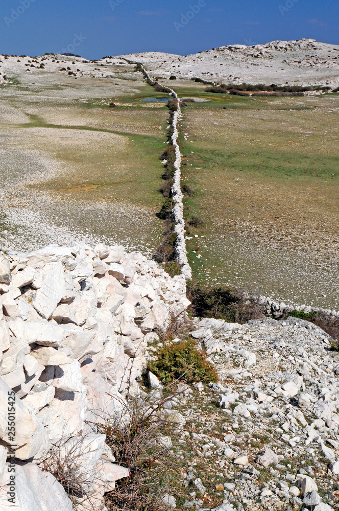 Poster Natursteinmauer auf dem Obzova, Insel Krk, Kroatien