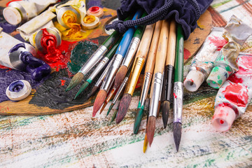 Fototapeta premium Paint brushes and paints for drawing.