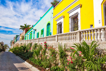 Fototapeta na wymiar Mexico, Mazatlan, Colorful old city streets in historic city center