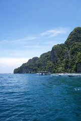 Obraz premium Island in the ocean, Thailand, yachts and boats.