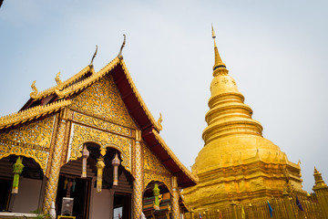 Fototapeta premium Hariphunchai stupa at Lamphun, Thailand (Public place)