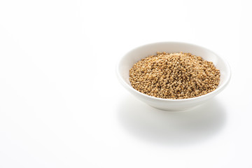 皿に盛った胡麻