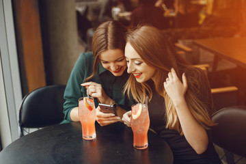 girls with cocktails