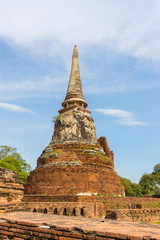 Fototapeta premium Ayutthaya Historical Park covers the ruins of the old city of Ayutthaya, Wat Mahathat.