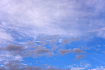 湘南の青い空に広がる雲