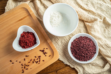 Chinese traditional natural pigment food red yeast rice powder coloring preparation process