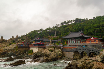 Fototapeta na wymiar Yonggungsa Temple, Busan