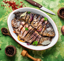 Fried fish with vegetables