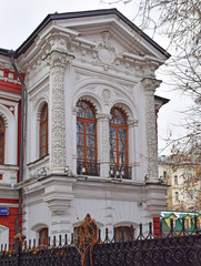 Obraz premium The richly decorated mansion of Peter Sekretarev was built in the period from 1850 to 1853 by the architect Nikolai Kozlovsky. Russia, Moscow, February 2019