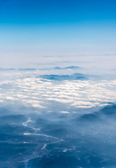 The mountains and the sea of clouds height the sky
