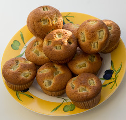 Muffin with pineapple