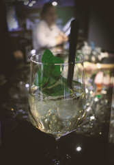 Hugo Drink mit Minzblättern