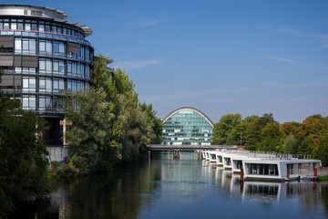 Hamburg Hammerbrook Hochwasserbassin Sommer entzerrt