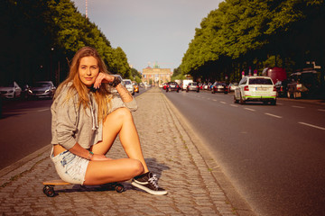 Fototapeta premium portrait of young skater girl in berlin