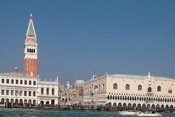 Fototapeta na wymiar Veduta di Venezia