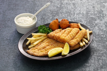 southern fried fish plate, american cuisine