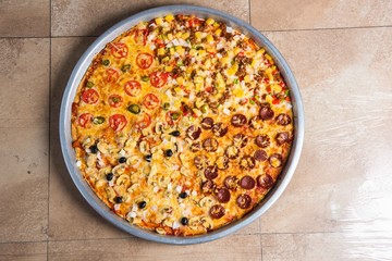 Tasty 4 flavours Pizza - Hawaiian - Pepperoni -  Cheesey - Mushroom