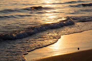 Seascape, waves and horizon