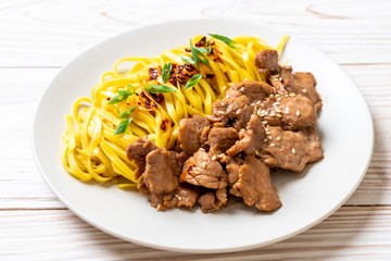 asian stir-fried noodle with pork