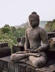 statue of buddha