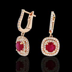 jewelry  ring earrings brazalet diamonds with and gemstone emerald ruby and Sapphire