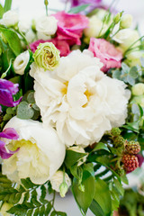 flower composition with white and pink flowers