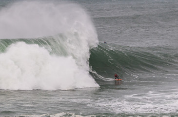 Big waves in the Cantabrian Sea!