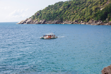 Fototapeta na wymiar Beautiful nature landscape with blue sea in Thailand 