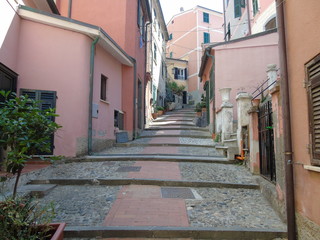 Antichi vicoli nel paese di Tellaro, Italia