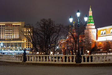 Fototapeta na wymiar City the Moscow .Alexander garden .Moscow, Russia .Corner Arsenal tower.2019