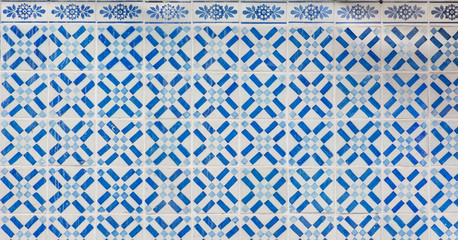 Ornate brightly colored Portugese tile texture in blue and white - 255274802