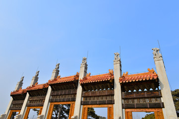 Fototapeta na wymiar The ancient Chinese buildings