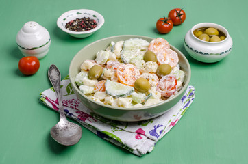 Salad with pasta and raw vegetables