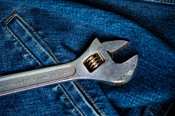 使い込んだ道具　モンキーレンチ