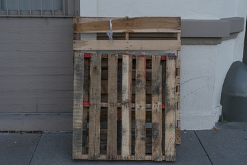 Old Pallet at street California issues