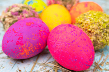Obraz premium Painted eggs are a symbol of the traditional Christian holiday of Easter.