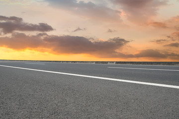 Fototapeta premium Road surface and sky cloud landscape..