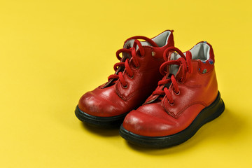 red baby shoes
