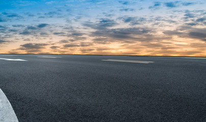 Fototapeta premium Road surface and sky cloud landscape..