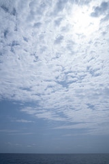 海と雲