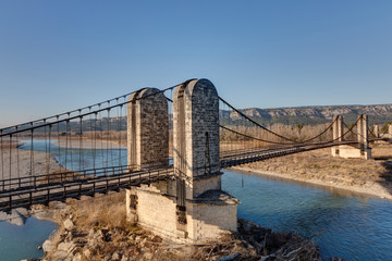 Le vieux pont suspendu de Mallemort - Bouches-du-Rhone - France