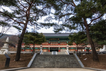 hwanghwajeong ryu pavilion. the chinese character says hwanghwajeong ryu
