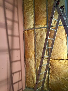 izolacja ścian , regips , płyta gipsowa przeciwpożarowa , czerwona ,